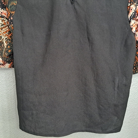 Wayf Floral & Paisley Side Slit Blouse  Size M - Picture 12 of 13